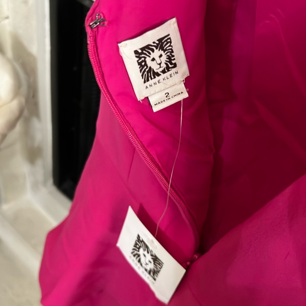 Anne Klein fuchsia sleeveless dress - Picture 4 of 5
